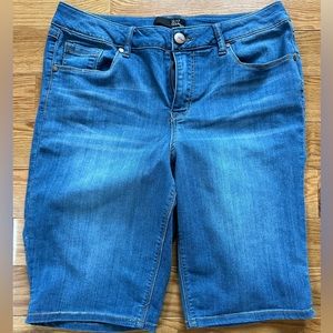 1822 Denim bermuda shorts, size 14
